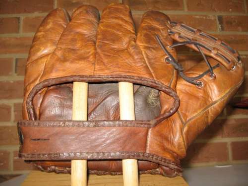 Joe Beggs MacGregor Goldsmith G16 Back